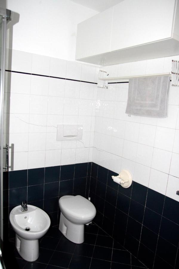 Fregoso Apartment Genoa Bagian luar foto
